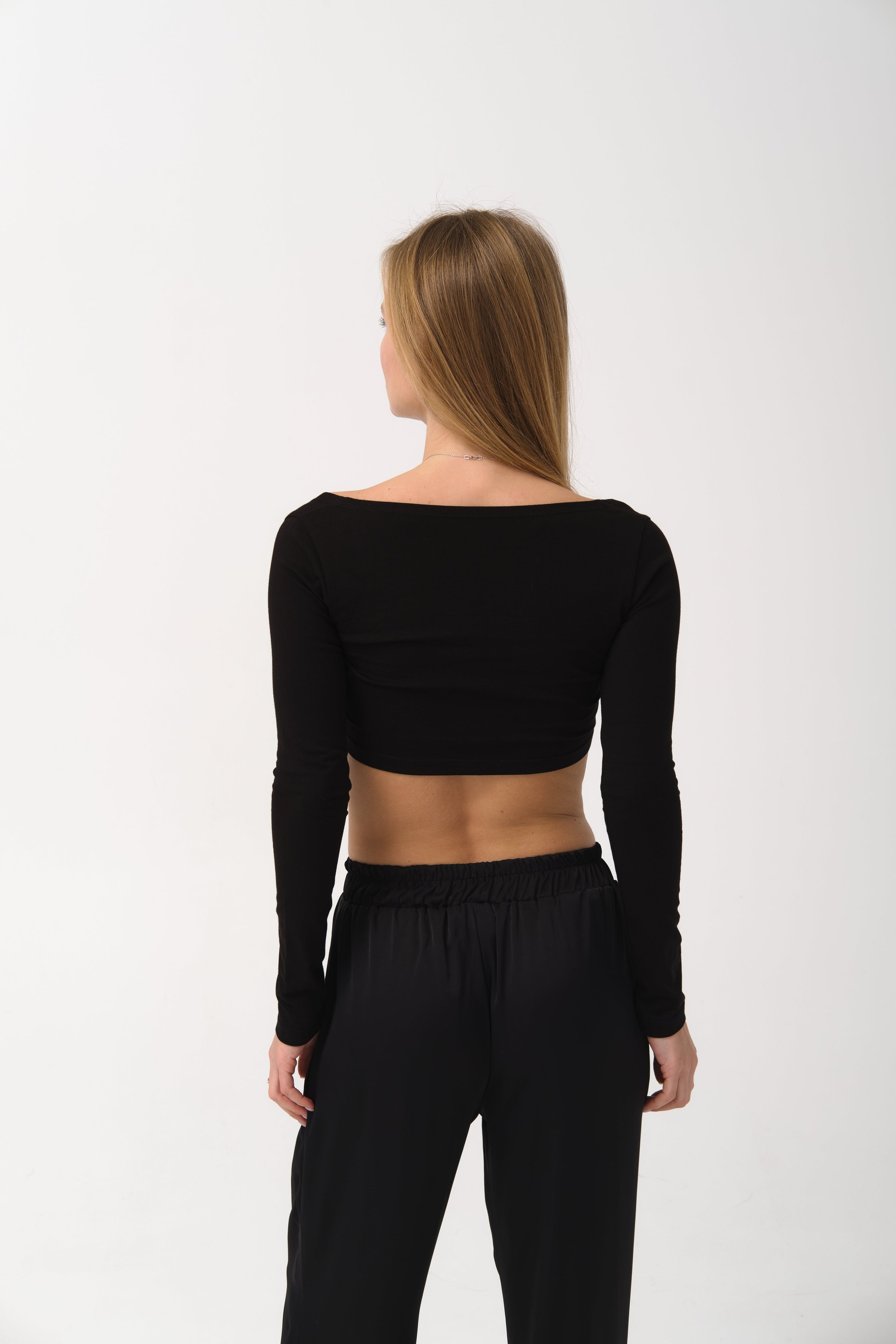 Кроп-топ Tuesday