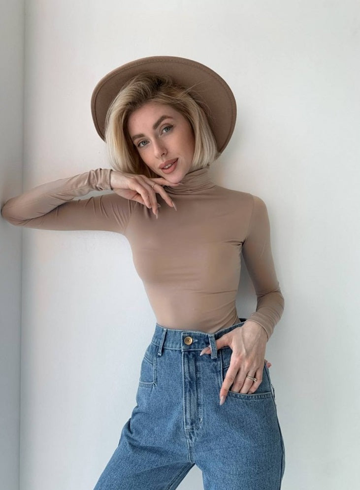 Боді-водолазка Daisy